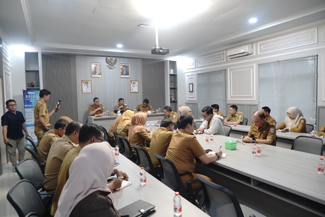 Bupati Garut Dorong Bapenda Optimalkan PAD